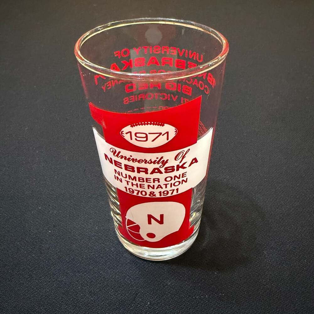 Vintage University of Nebraska Cornhuskers 1971 National Champion Football Glass